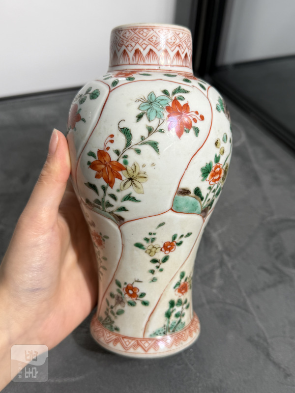 清康熙五彩开光折枝花卉纹盖瓶 - 图4